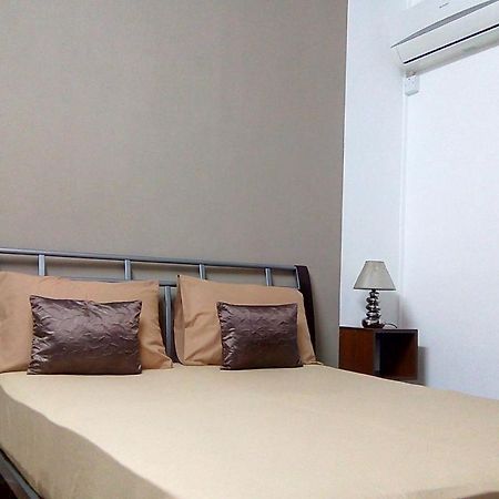 Flambeau 2 Bedroom Apartment Trou aux Biches Bagian luar foto